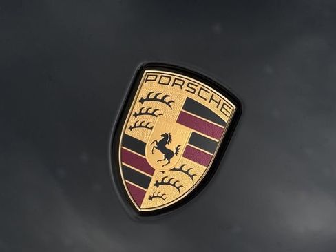 Certified 2026 Porsche Macan image 27