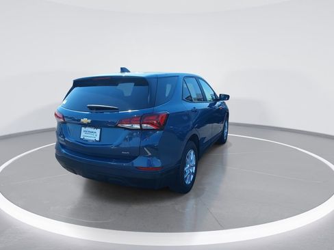 Used 2024 Chevrolet Equinox LS w/ LS Convenience Package AWD/4WD image 8