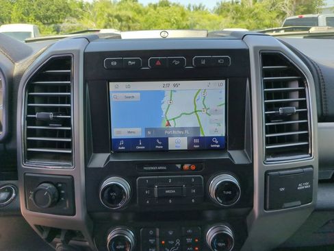 Used 2021 Ford F250 Platinum w/ FX4 Off-Road Package AWD/4WD image 24