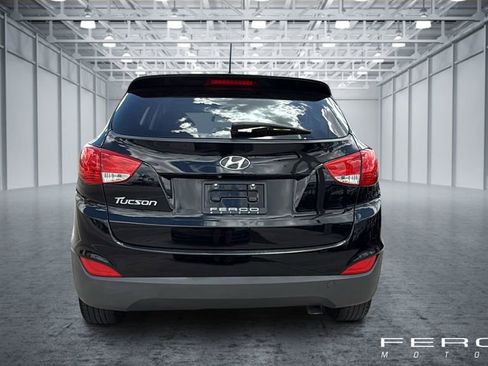 Used 2015 Hyundai Tucson GLS w/ Option Group 02 FWD image 4