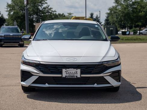 New 2025 Hyundai Elantra Sport image 2