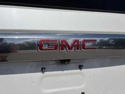 Used 2022 GMC Yukon Denali AWD/4WD image 11