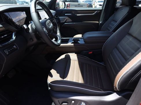 New 2026 GMC Acadia Denali Ultimate AWD/4WD image 11