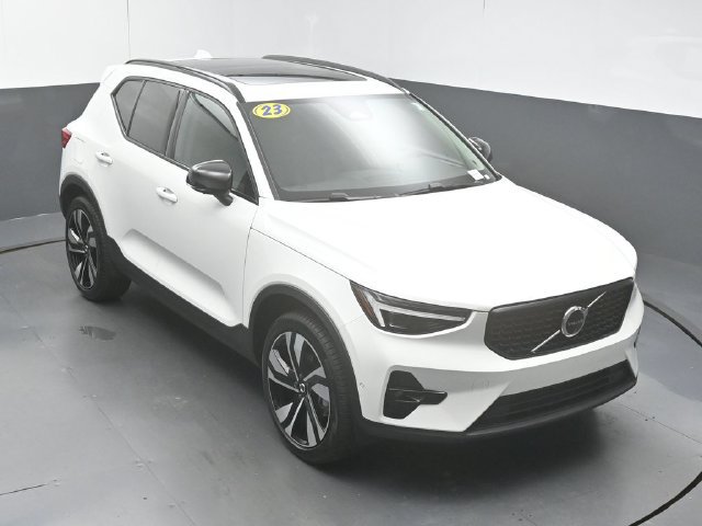 Used 2025 Volvo XC40 B5 Ultra AWD/4WD image 43
