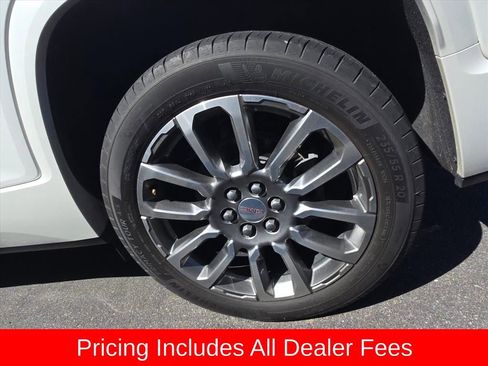 Used 2022 GMC Acadia Denali w/ Denali Ultimate Package FWD image 5