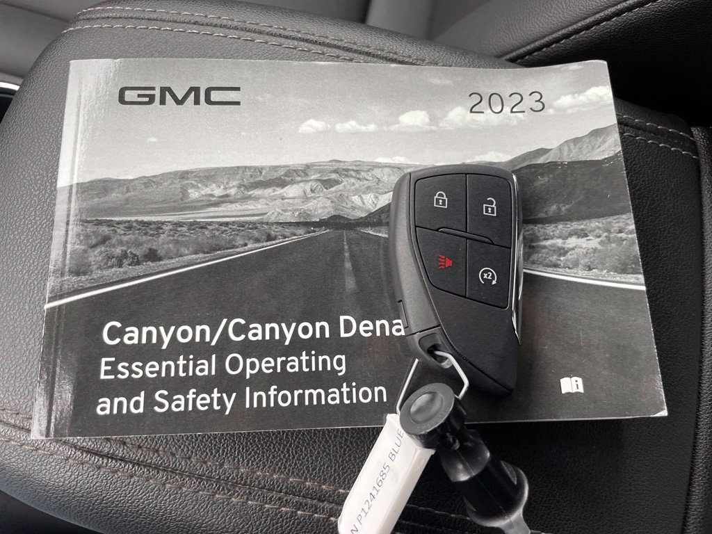 Used 2023 GMC Canyon Elevation w/ Elevation Premium Package AWD/4WD image 35