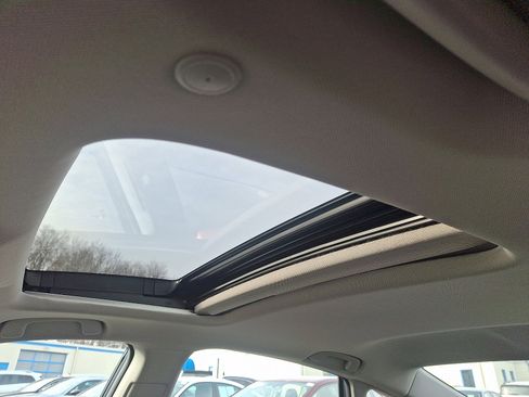 Certified 2023 Honda Accord EX image 14