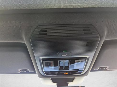 New 2026 Volkswagen Tiguan SE R-Line image 21