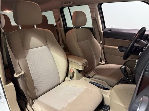 Used 2017 Jeep Patriot Latitude FWD image 22