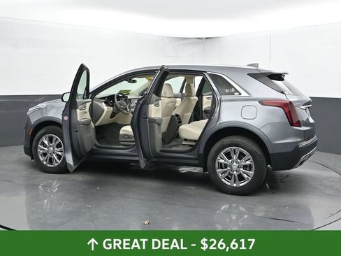 Used 2021 Cadillac XT5 Premium Luxury w/ LPO, Floor Liner Package AWD/4WD image 59