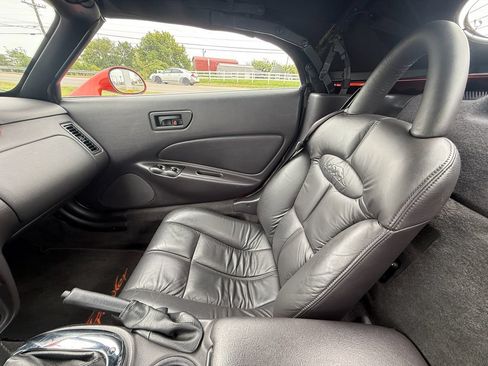 Used 2001 Chrysler Prowler RWD image 17