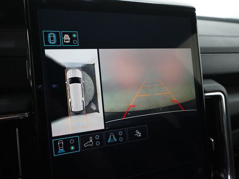 Used 2025 GMC Yukon XL Denali image 23