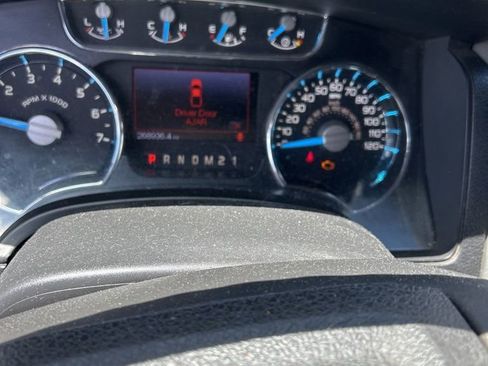Used 2013 Ford F150 King Ranch w/ King Ranch Luxury Pkg AWD/4WD image 6
