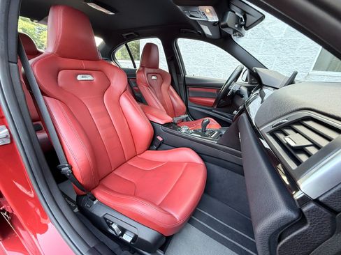 Used 2016 BMW M3 RWD image 32