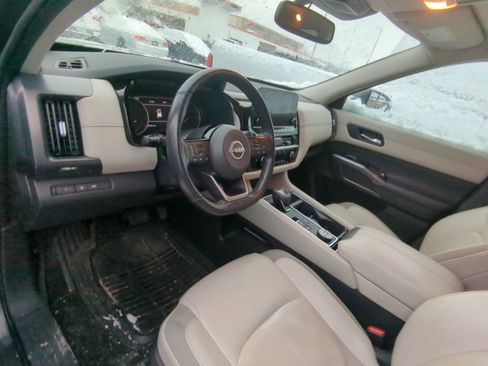 Used 2022 Nissan Pathfinder SL image 7