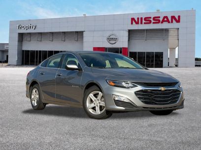 Used 2025 Chevrolet Malibu LS