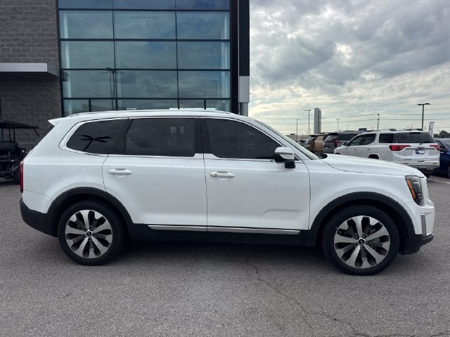 Used 2020 Kia Telluride EX w/ EX Premium Package AWD/4WD image 6