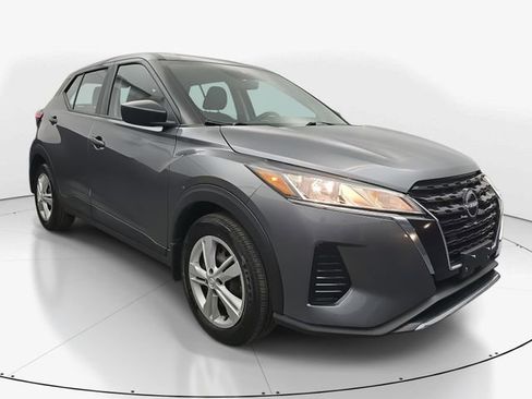 Used 2023 Nissan Kicks S w/ Interior Electronics Package FWD image 2