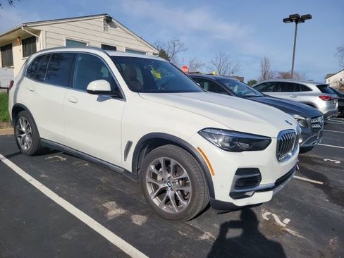 Certified 2023 BMW X5 xDrive40i w/ Premium Package image 3