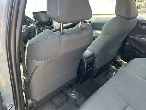 Used 2020 Toyota Corolla LE FWD image 16