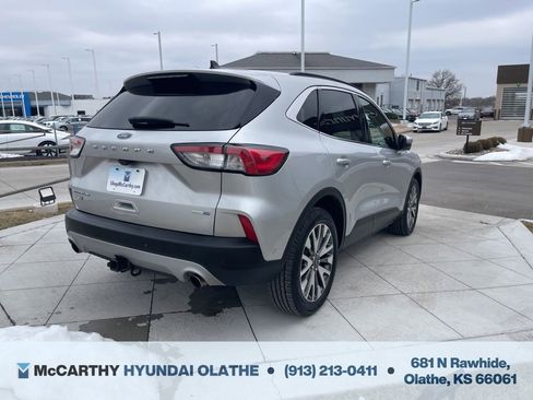Used 2020 Ford Escape Titanium image 15