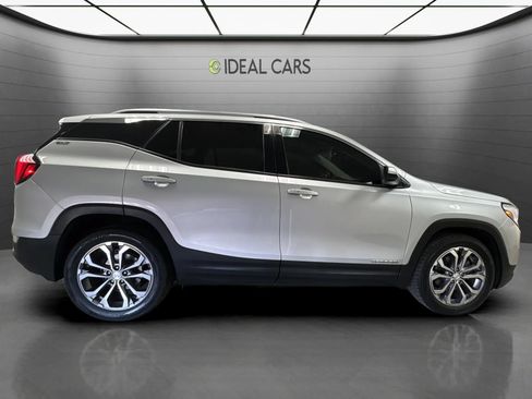 Used 2018 GMC Terrain SLT w/ Preferred Package FWD image 4