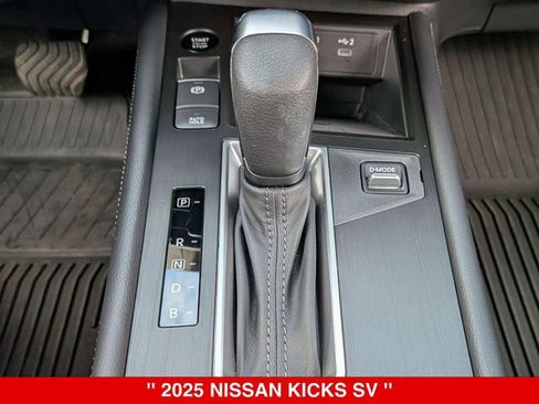 Certified 2025 Nissan Kicks SV AWD/4WD image 28