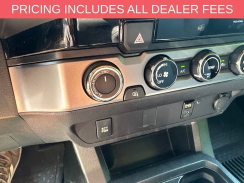 Used 2018 Toyota Tacoma SR AWD/4WD image 5