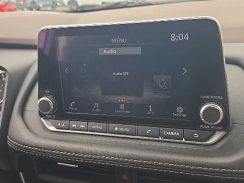 Used 2023 Nissan Rogue S FWD image 4