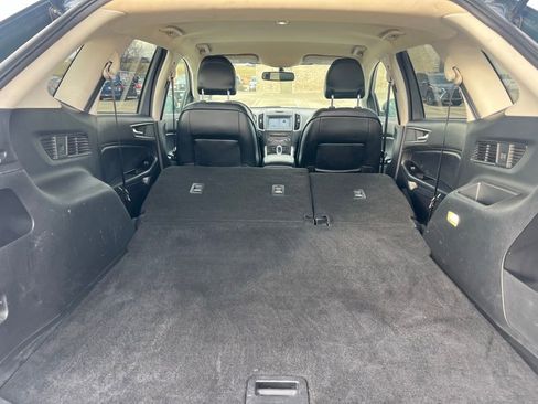Used 2016 Ford Edge SEL w/ Equipment Group 201A image 28