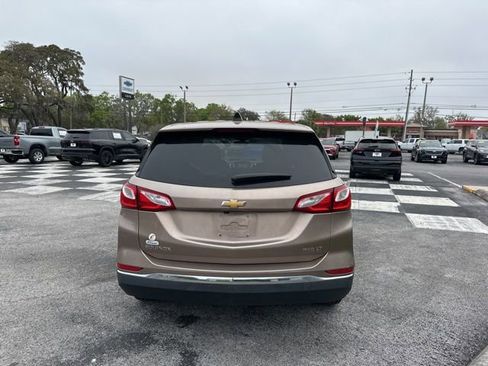 Used 2018 Chevrolet Equinox LT image 4