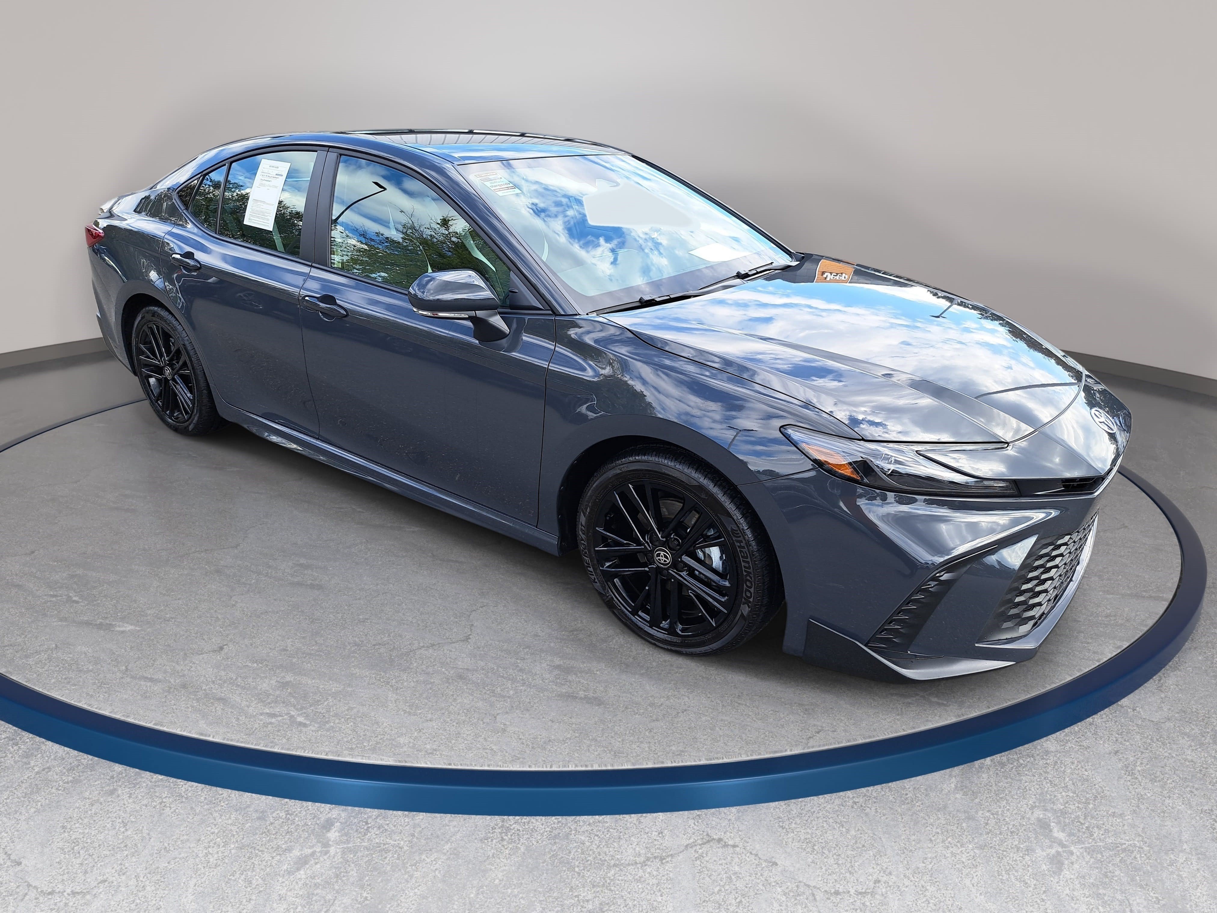 Used 2026 Toyota Camry SE w/ Convenience Package FWD image 3