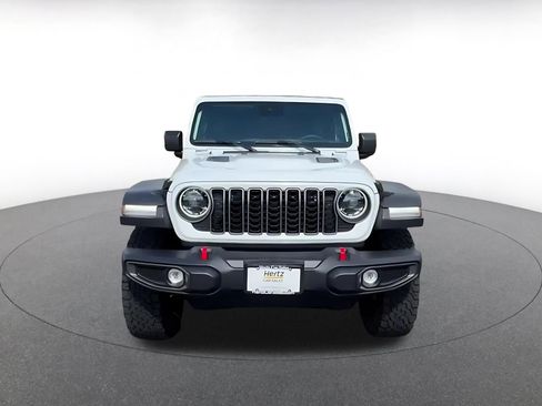 Used 2025 Jeep Wrangler Unlimited Rubicon AWD/4WD image 4