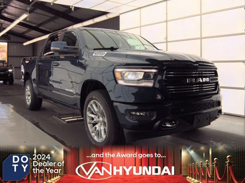 Used 2024 RAM 1500 Laramie AWD/4WD image 1