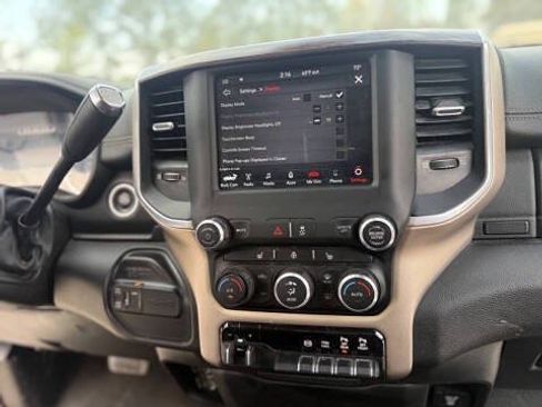 Used 2020 RAM 2500 Laramie AWD/4WD image 18