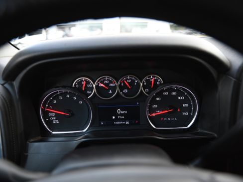 Used 2021 Chevrolet Silverado 1500 RST image 20