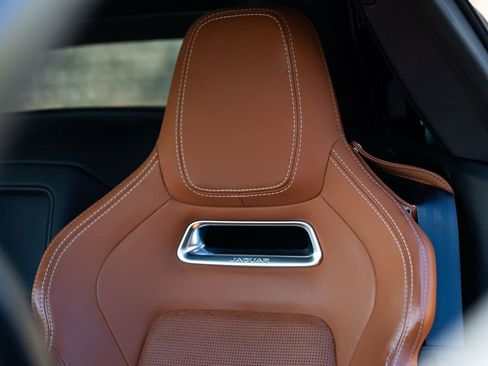 Used 2020 Jaguar F-TYPE Convertible image 3