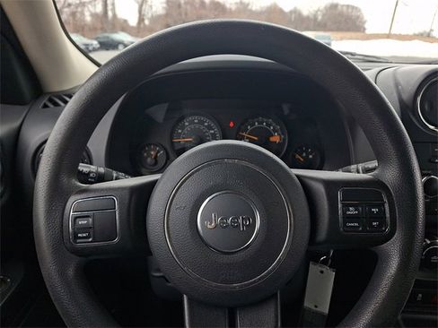 Used 2016 Jeep Patriot Sport w/ Power Value Group image 17