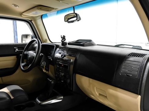 Used 2006 HUMMER H3 image 13