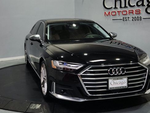 Used 2020 Audi S8 L w/ S8 Executive Package AWD/4WD image 3