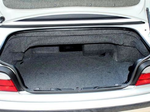 Used 1999 BMW 323i Convertible image 18