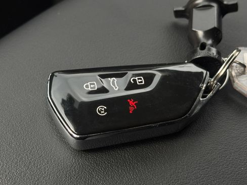 Used 2026 Volkswagen Atlas SE FWD image 20