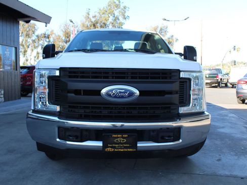 Used 2017 Ford F250 XL w/ Power Equipment Group RWD image 8