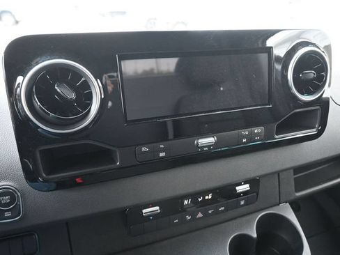Certified 2024 Mercedes-Benz eSprinter 170 Cargo image 6