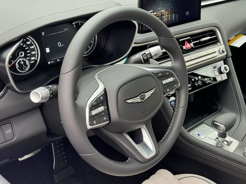 Used 2025 Genesis G70 2.5T w/ Sport Prestige Package image 18