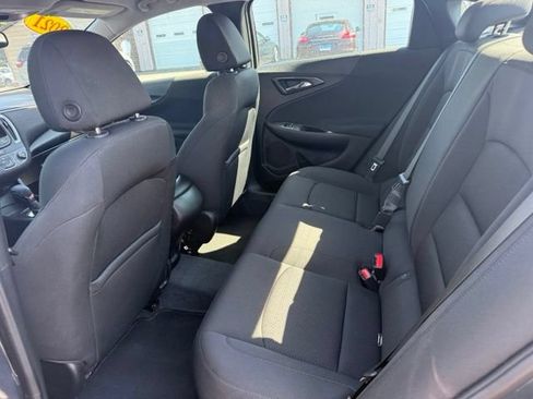 Used 2021 Chevrolet Malibu RS FWD image 12