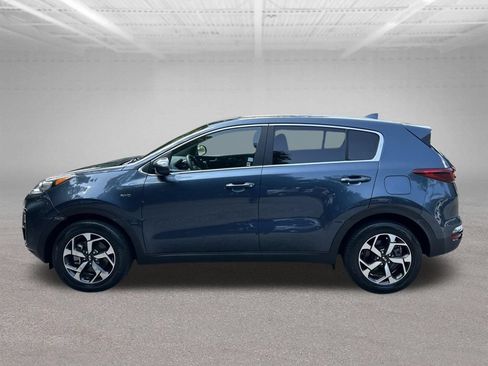 Used 2022 Kia Sportage LX AWD/4WD image 2