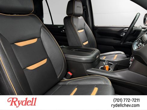 Used 2023 GMC Yukon AT4 w/ AT4 Premium Plus Package AWD/4WD image 17
