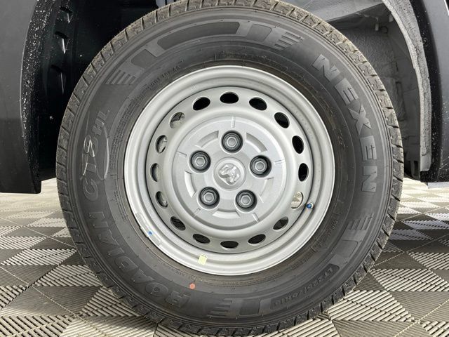 New 2026 RAM ProMaster 2500 w/ Convenience Group FWD image 11