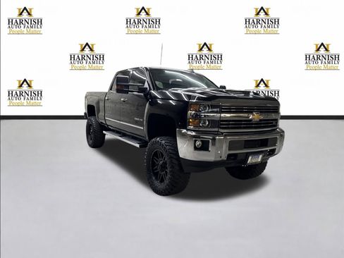 Used 2017 Chevrolet Silverado 2500 LTZ w/ Duramax Plus Package image 9